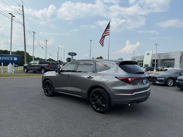 Used 2023 Acura MDX w/ Technology Package FWD image 4