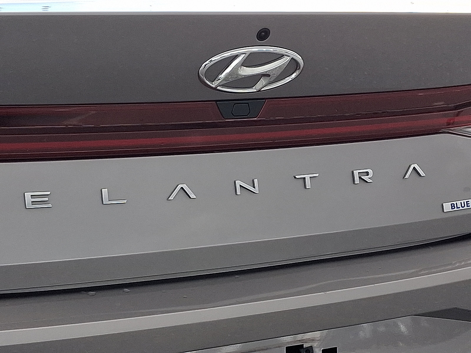 Used 2023 Hyundai Elantra Blue w/ Preferred Accessory Package image 30