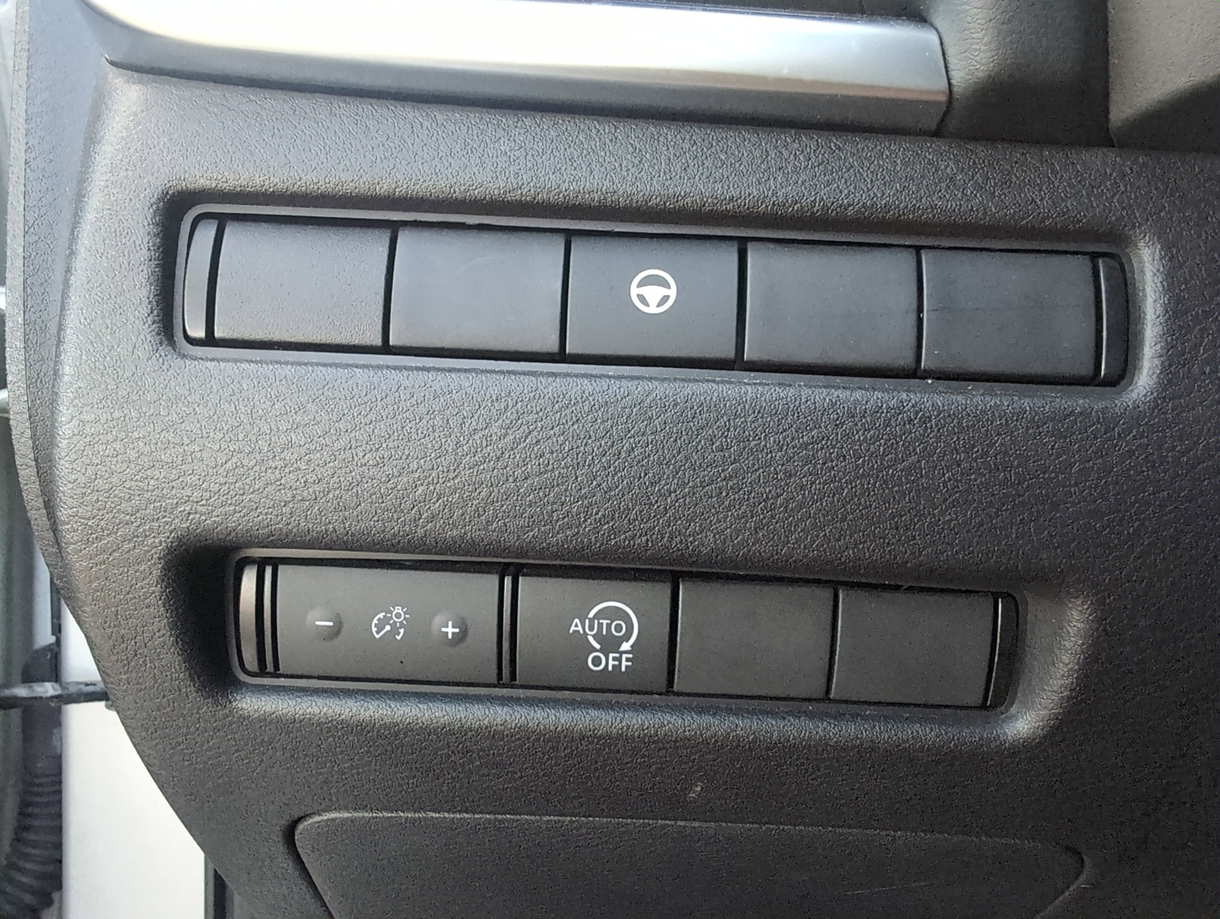 Used 2023 Nissan Rogue SV AWD/4WD image 34