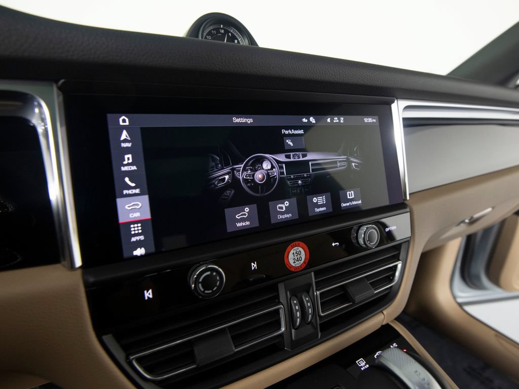 New 2026 Porsche Macan AWD/4WD image 27