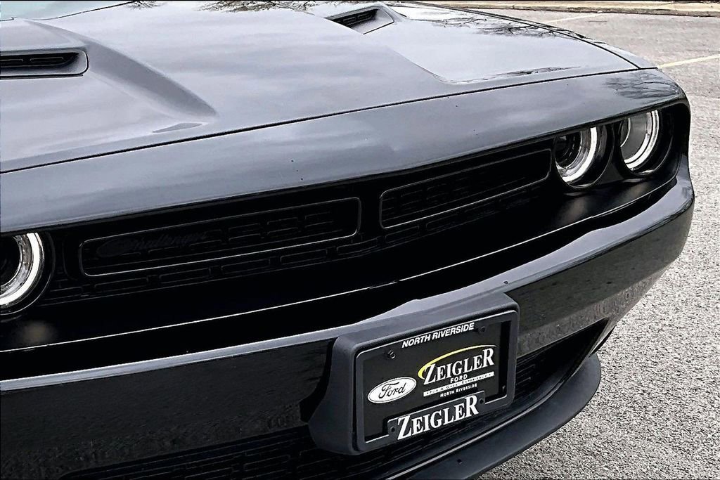 Used 2023 Dodge Challenger SXT w/ Blacktop Package image 29