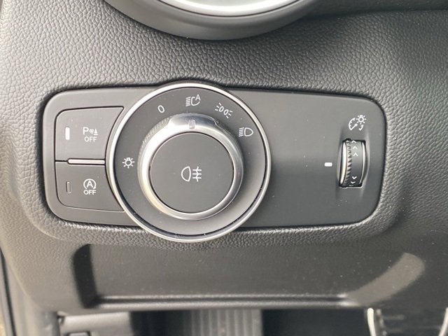 New 2025 Alfa Romeo Giulia AWD image 34