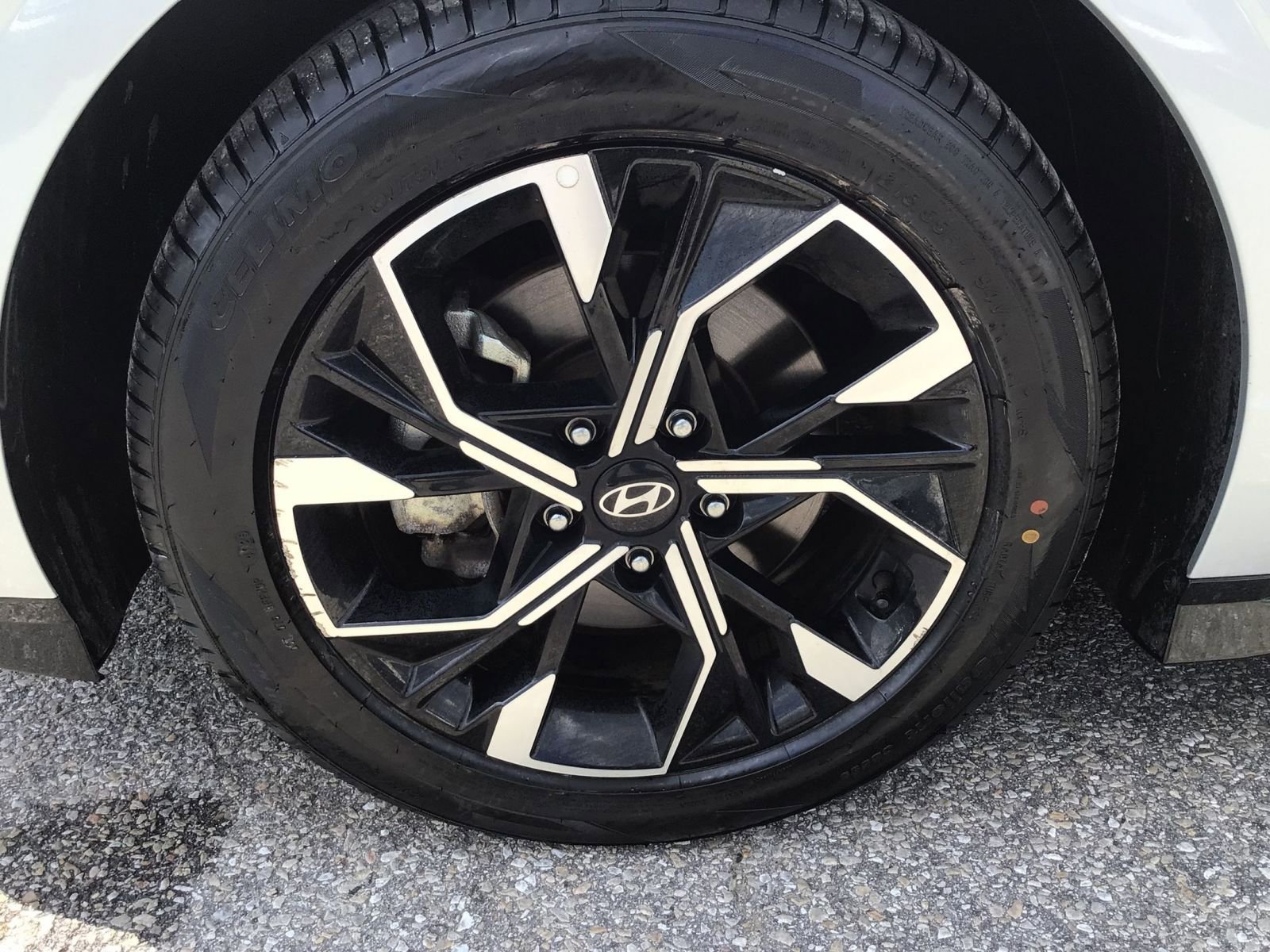 Used 2025 Hyundai Sonata SEL FWD image 30