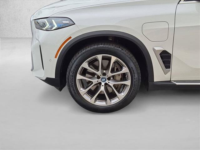 Used 2025 BMW X5 xDrive50e AWD/4WD image 26