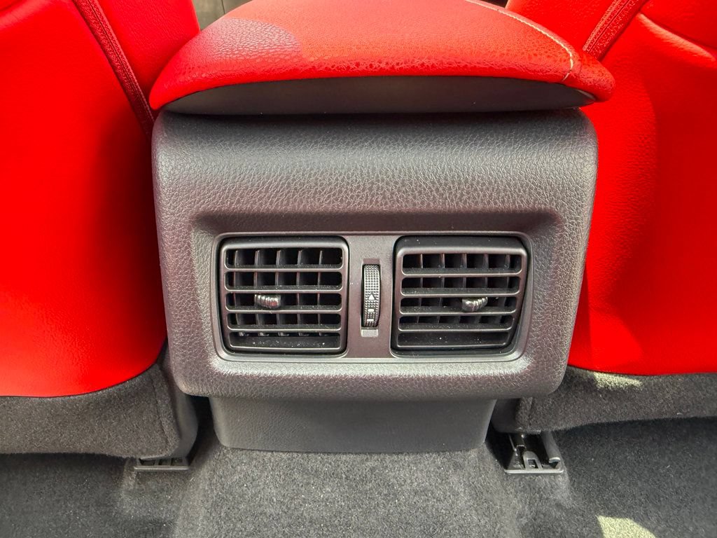 Used 2020 Toyota Camry XSE FWD image 28