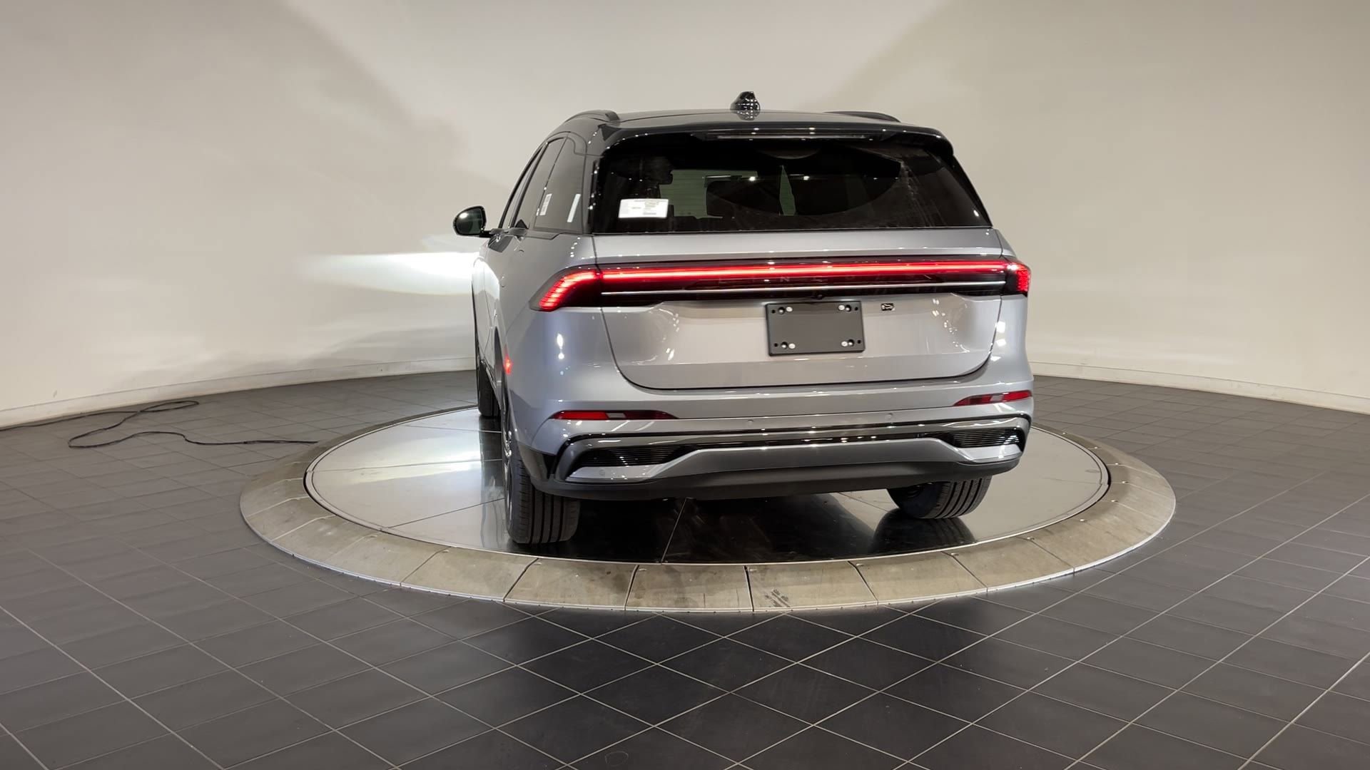 New 2024 Lincoln Nautilus Reserve w/ Equipment Group 202A image 8