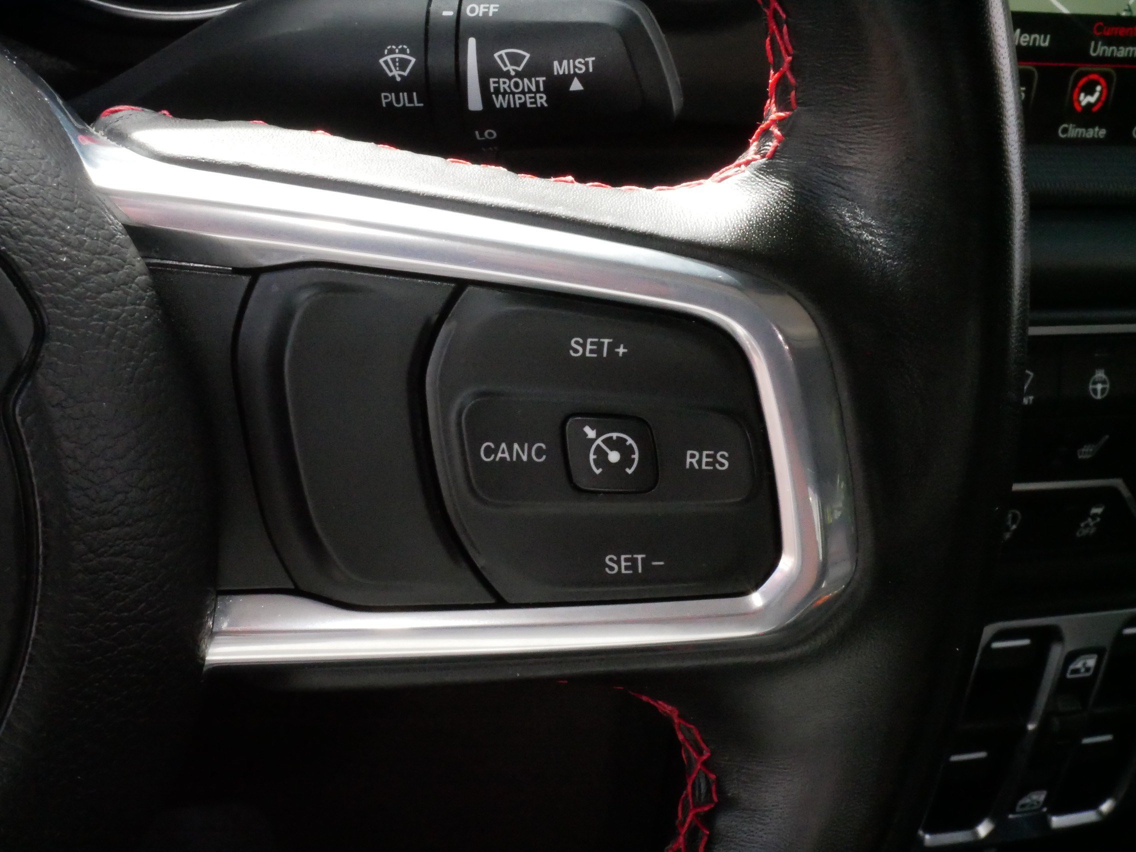 Used 2022 Jeep Gladiator Rubicon w/ Cold Weather Group AWD/4WD image 25