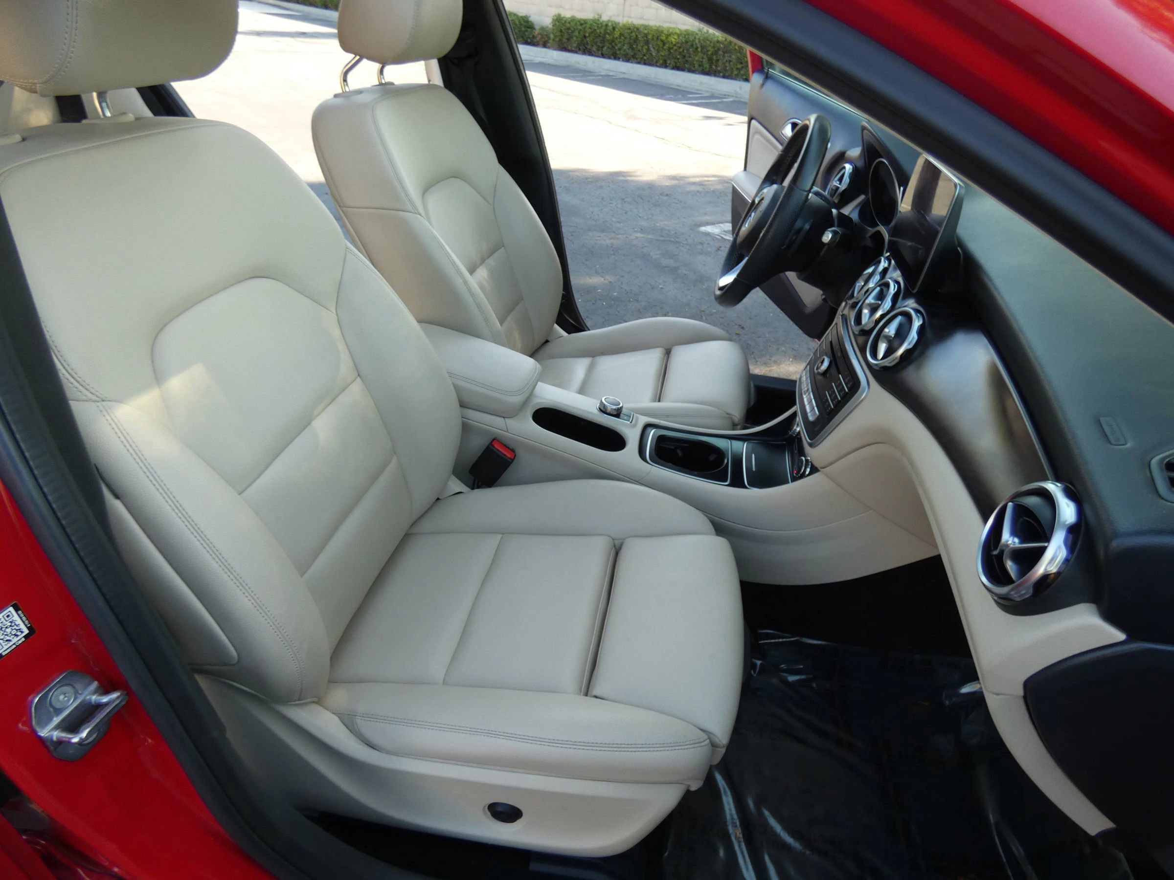 Used 2019 Mercedes-Benz GLA 250 image 26