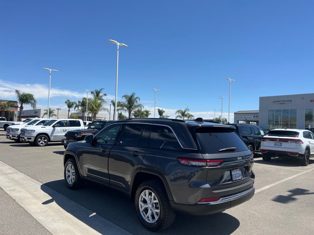 Used 2023 Jeep Grand Cherokee Limited image 6