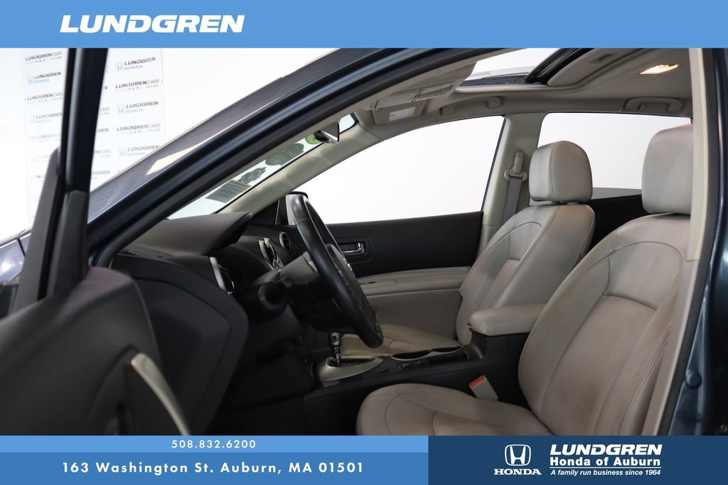 Used 2012 Nissan Rogue SL AWD/4WD image 10