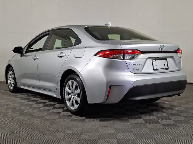 Used 2023 Toyota Corolla LE w/ Carpet Mat Package (TMS) FWD image 7