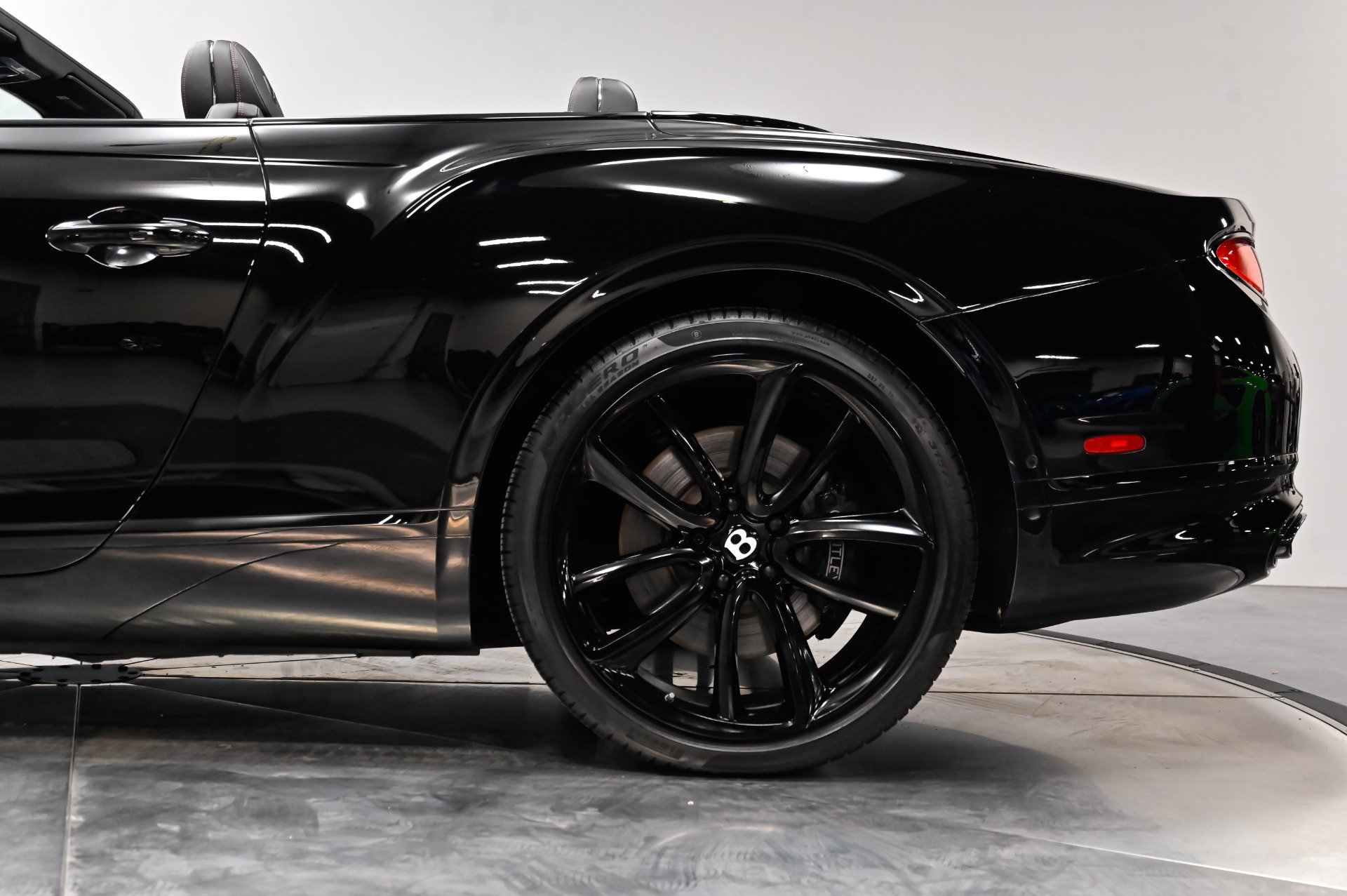 Used 2020 Bentley Continental GT w/ First Edition Specification AWD/4WD image 21