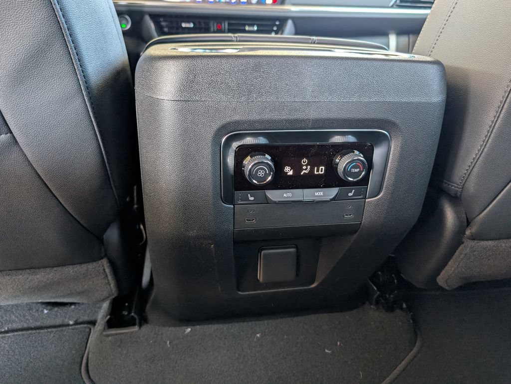 New 2026 Chevrolet Suburban LT w/ Comfort Package RWD image 6