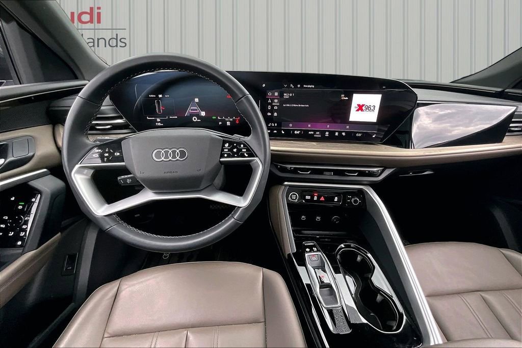 Used 2025 Audi Q5 Premium w/ Convenience Package AWD/4WD image 7