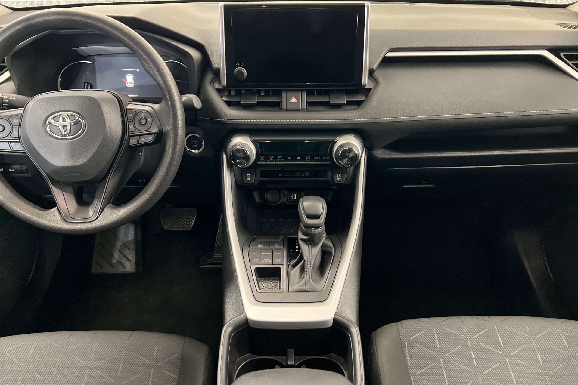 Certified 2025 Toyota RAV4 XLE AWD/4WD image 14