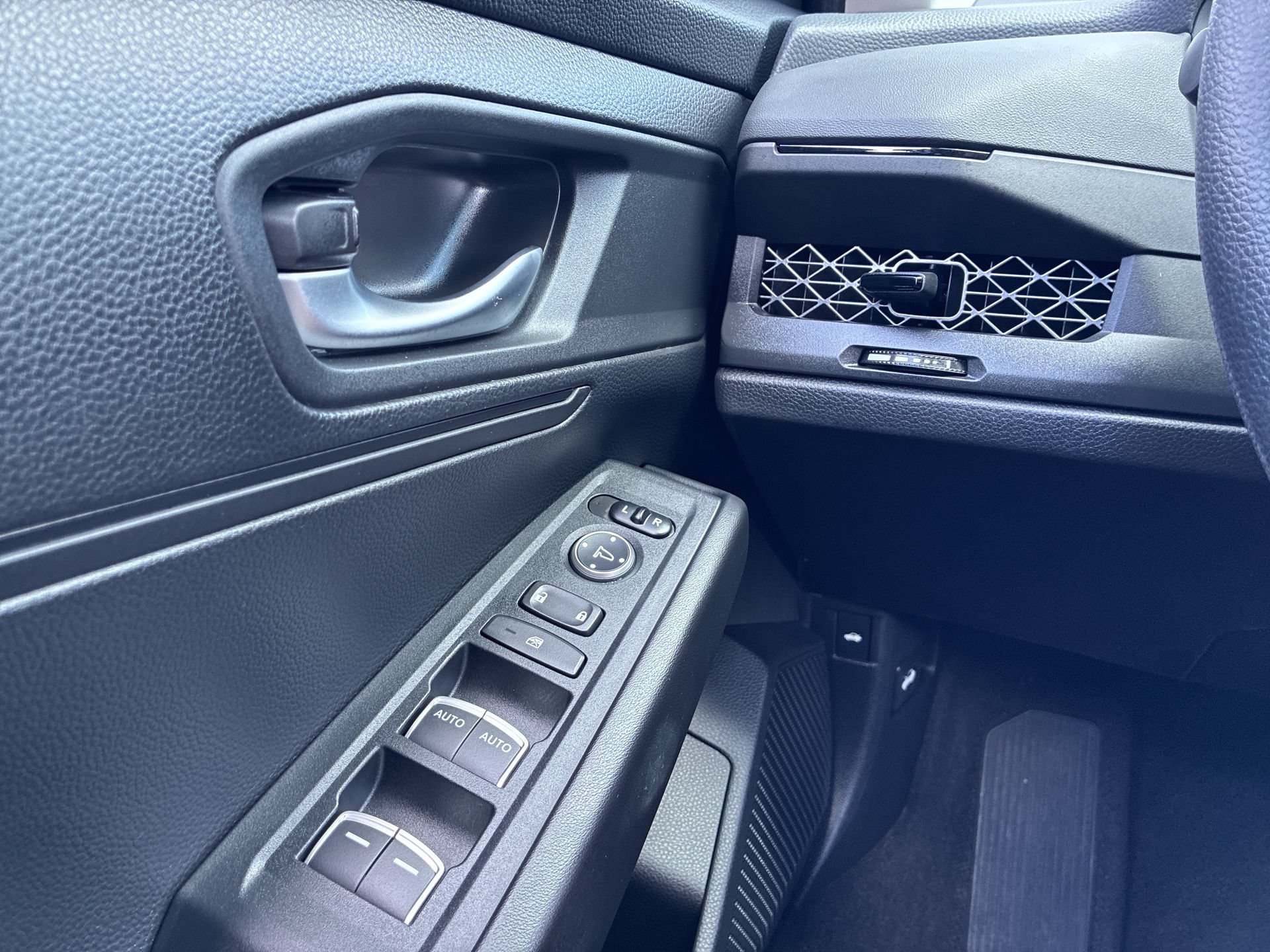 Certified 2026 Honda Accord LX image 38