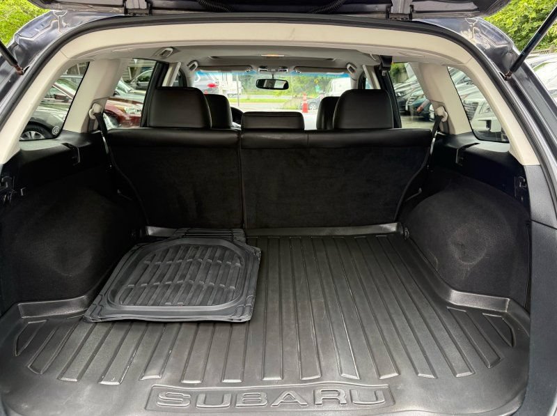 Used 2012 Subaru Outback 3.6R Limited AWD/4WD image 20