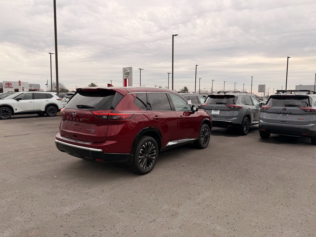 Used 2025 Nissan Rogue Platinum w/ Platinum Premium Package image 4