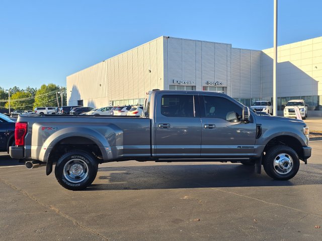 Used 2021 Ford F350 Lariat w/ Lariat Ultimate Package AWD/4WD image 2