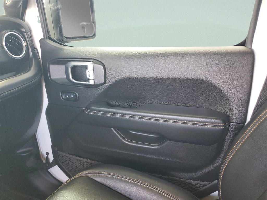 Used 2024 Jeep Wrangler Sahara w/ Technology Group image 16