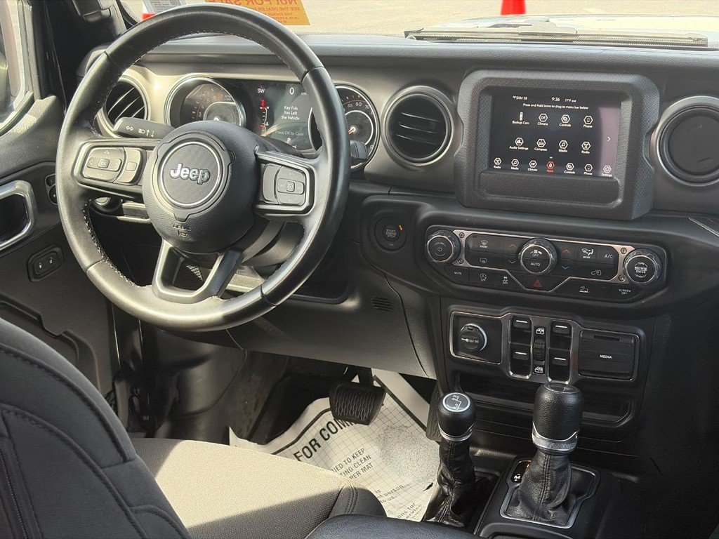 Used 2022 Jeep Wrangler Unlimited Sport AWD/4WD image 12