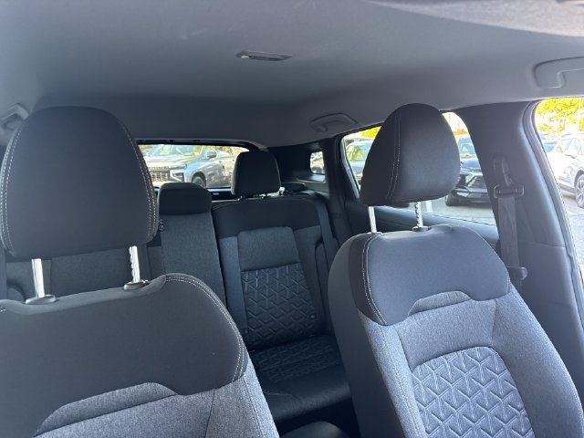 Used 2026 Nissan Kicks SV FWD image 34