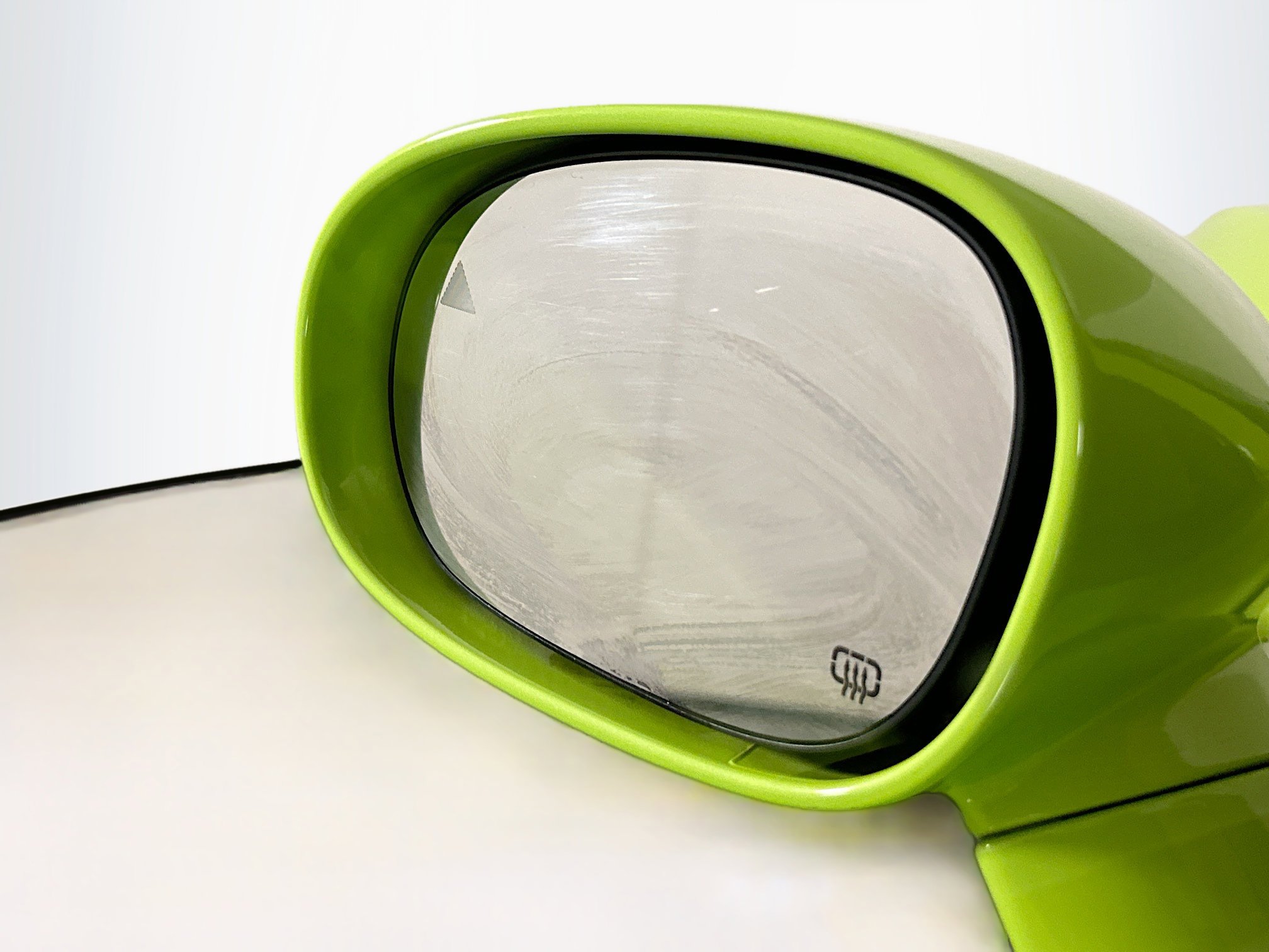 Used 2015 Dodge Challenger SRT w/ Technology Group RWD image 16