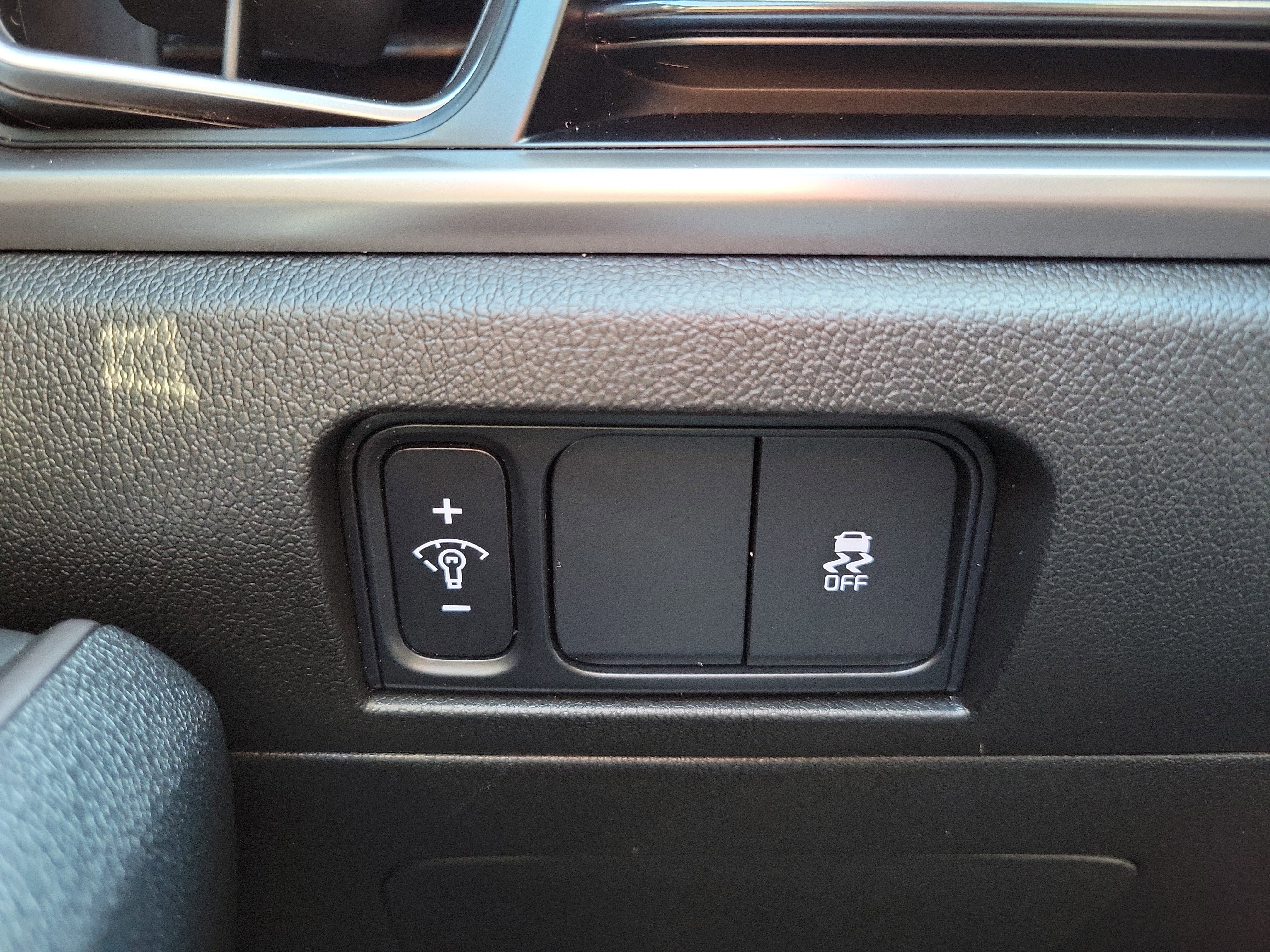 Certified 2025 Kia Sorento S image 24