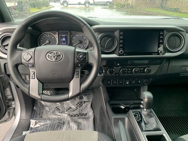 Used 2021 Toyota Tacoma TRD Off-Road w/ Technology Package image 14