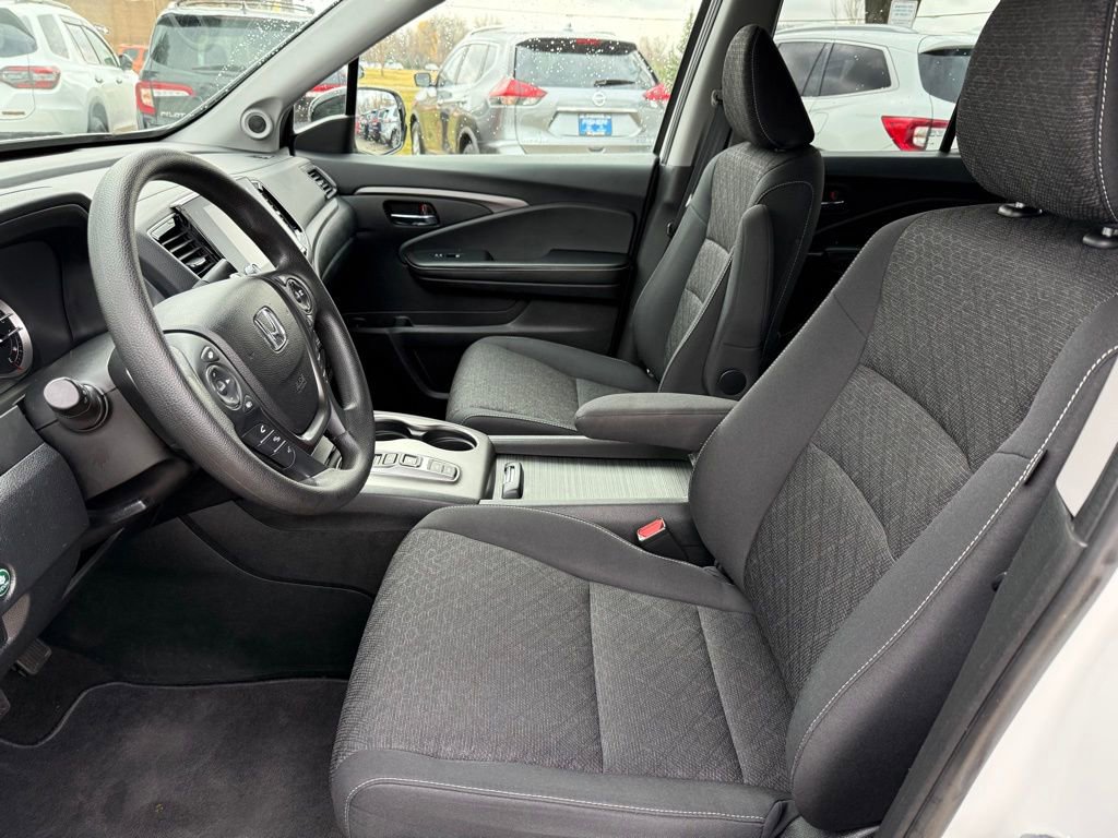 Used 2021 Honda Ridgeline Sport image 10