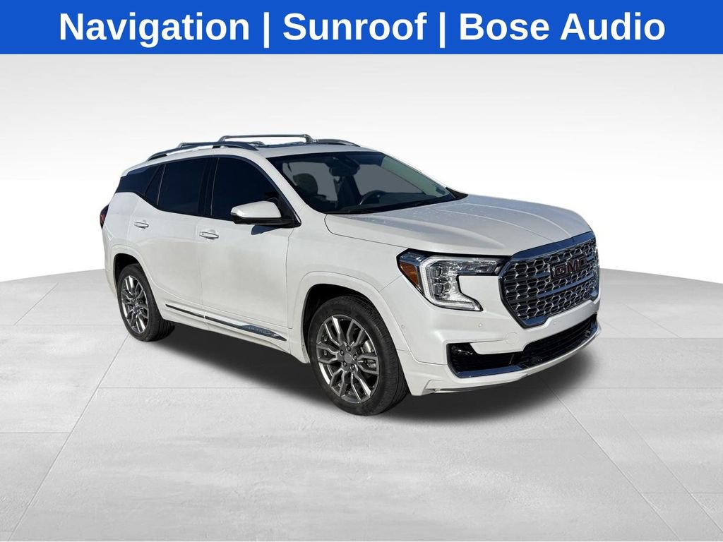 Used 2022 GMC Terrain Denali w/ Denali Premium Package