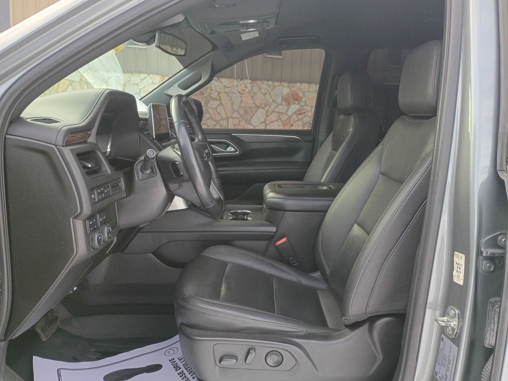 Used 2022 Chevrolet Suburban Z71 image 27