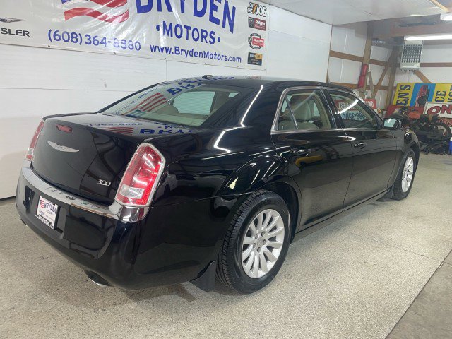 Used 2013 Chrysler 300 w/ Driver Convenience Group image 2