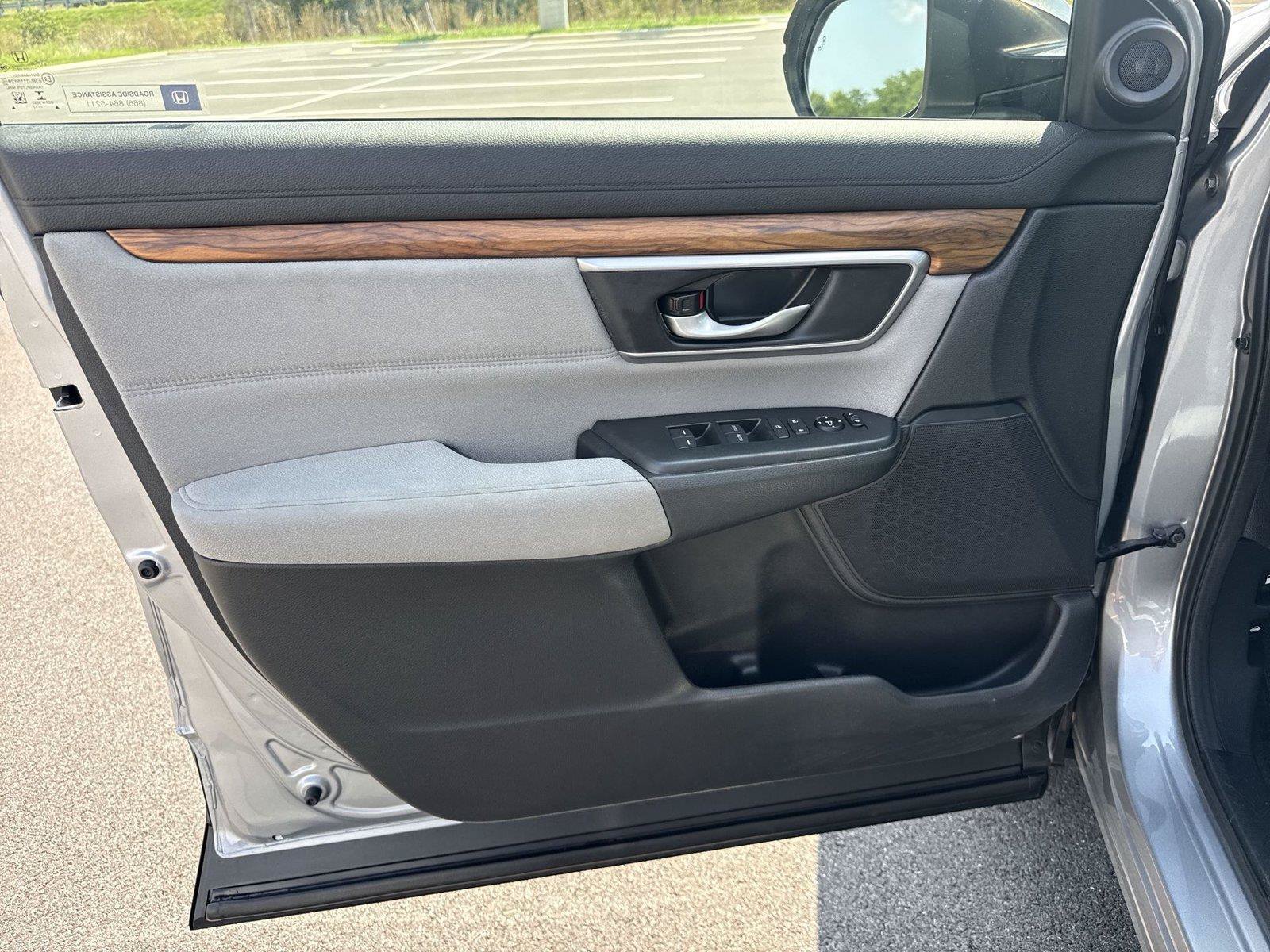 Used 2017 Honda CR-V EX image 12