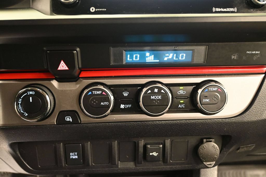 Used 2022 Toyota Tacoma SR AWD/4WD image 14