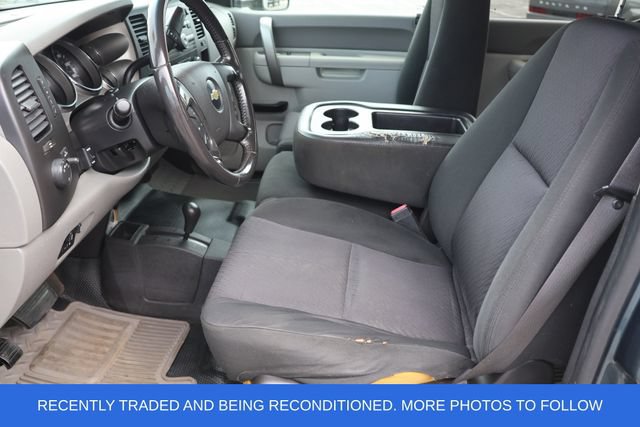 Used 2011 Chevrolet Silverado 3500 W/T AWD/4WD image 15