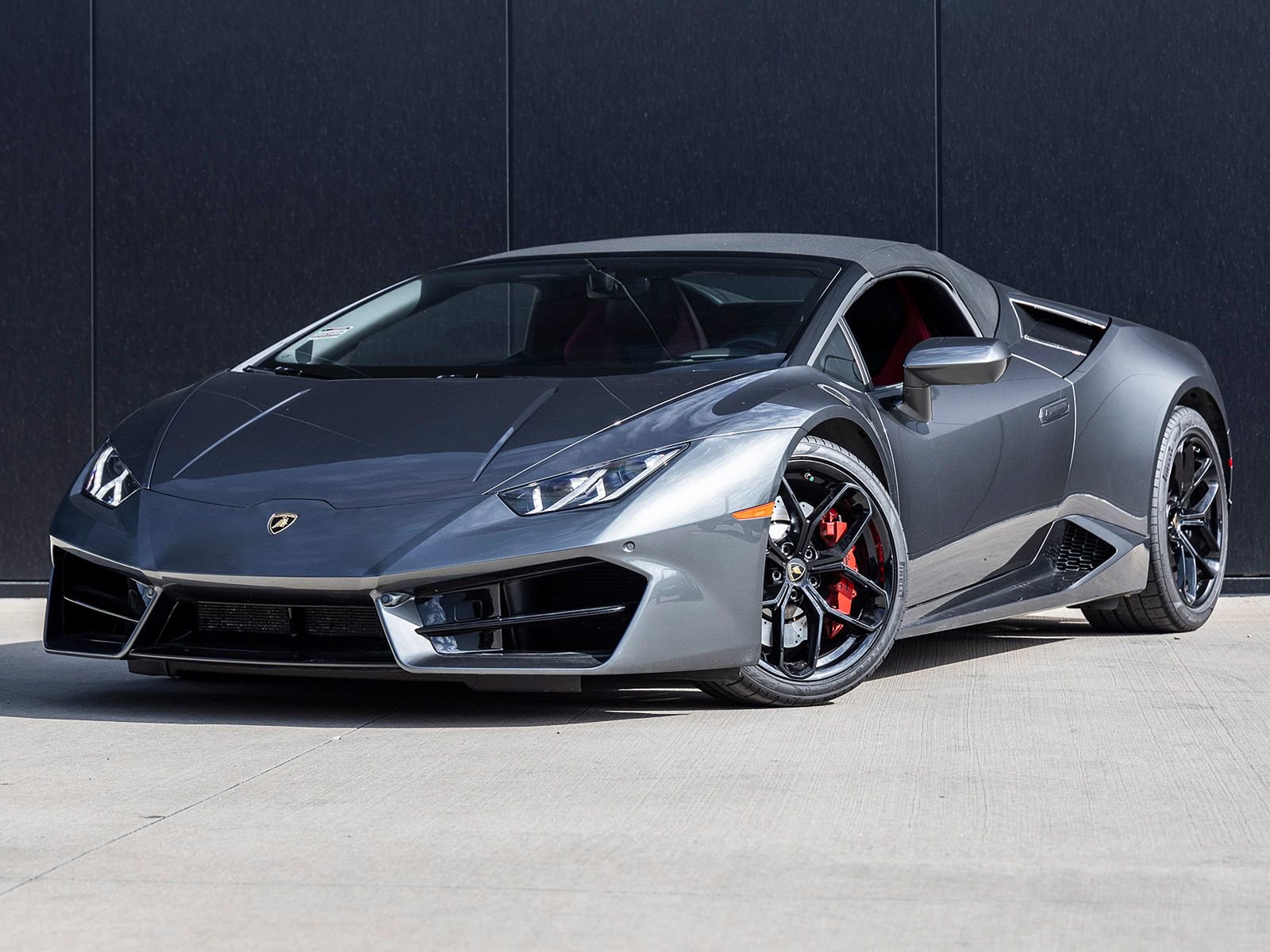Used 2019 Lamborghini Huracan LP 580-2 image 2