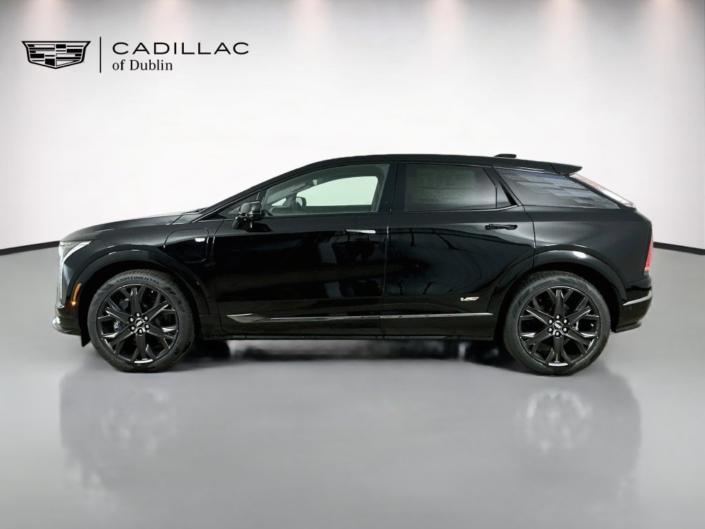 New 2026 Cadillac Optiq V w/ LPO, Floor Liner Package AWD/4WD image 8