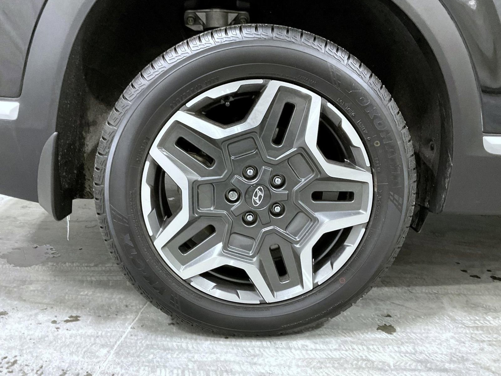 Used 2023 Hyundai Santa Fe SEL Premium image 22