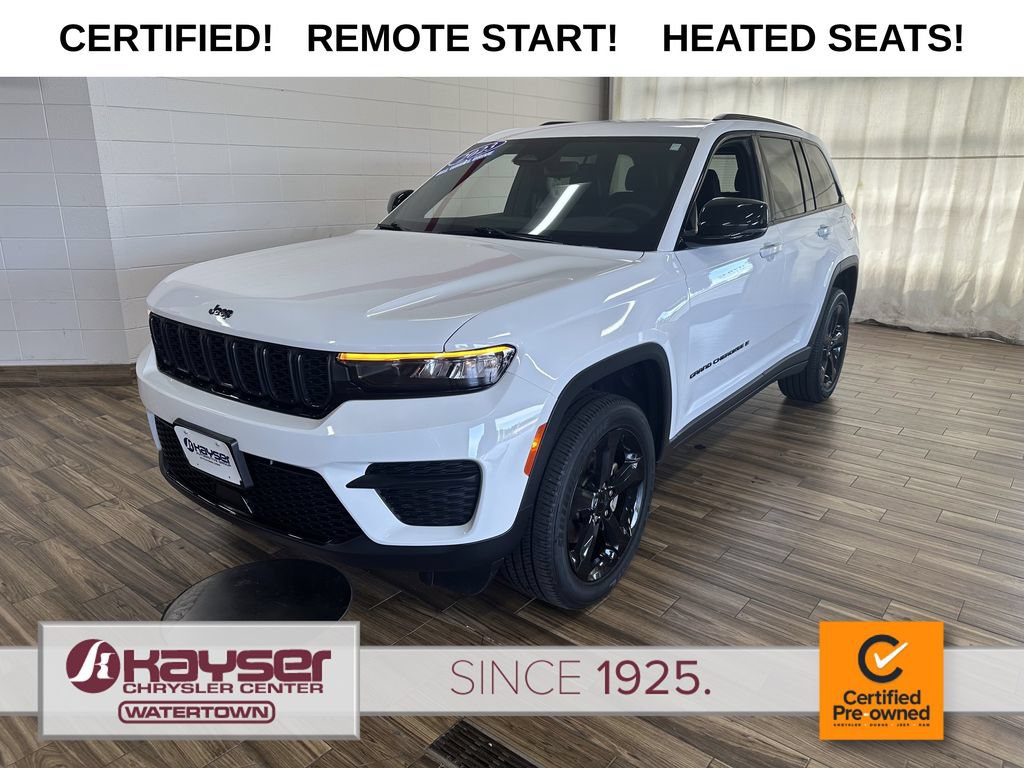 Certified 2023 Jeep Grand Cherokee Altitude AWD/4WD image 1