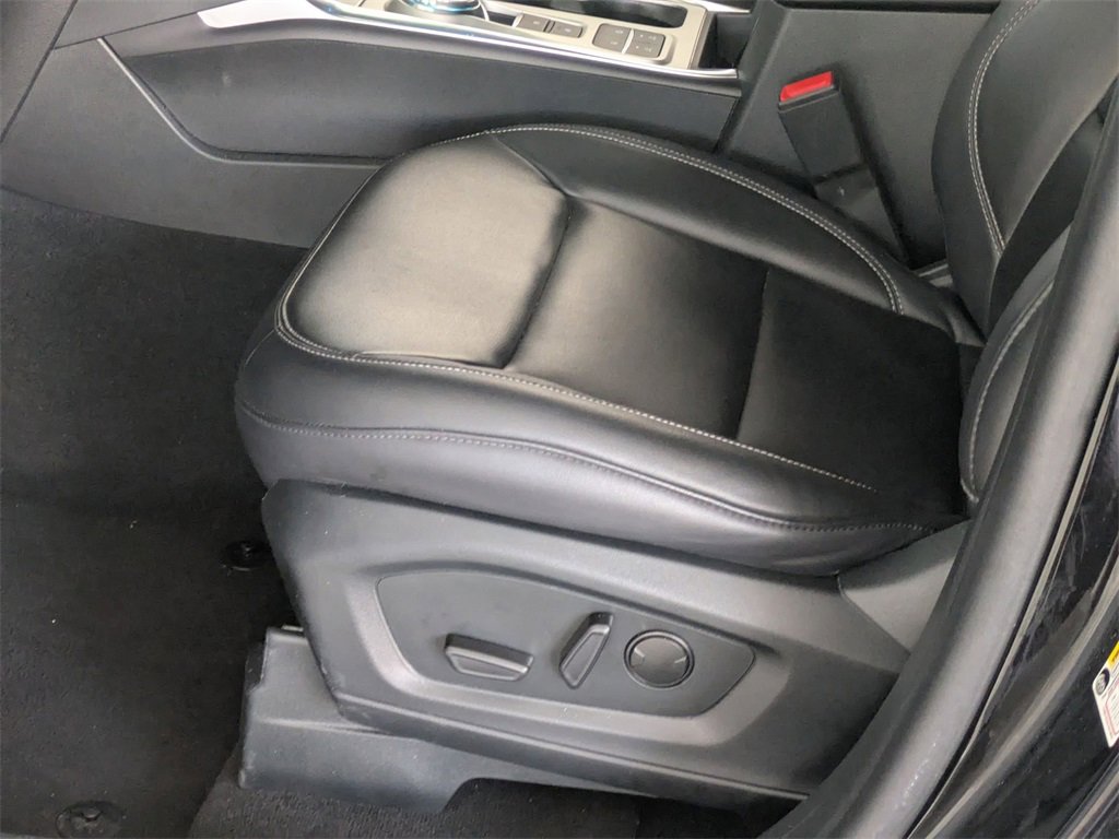 Used 2024 Ford Explorer XLT w/ Equipment Group 202A image 22