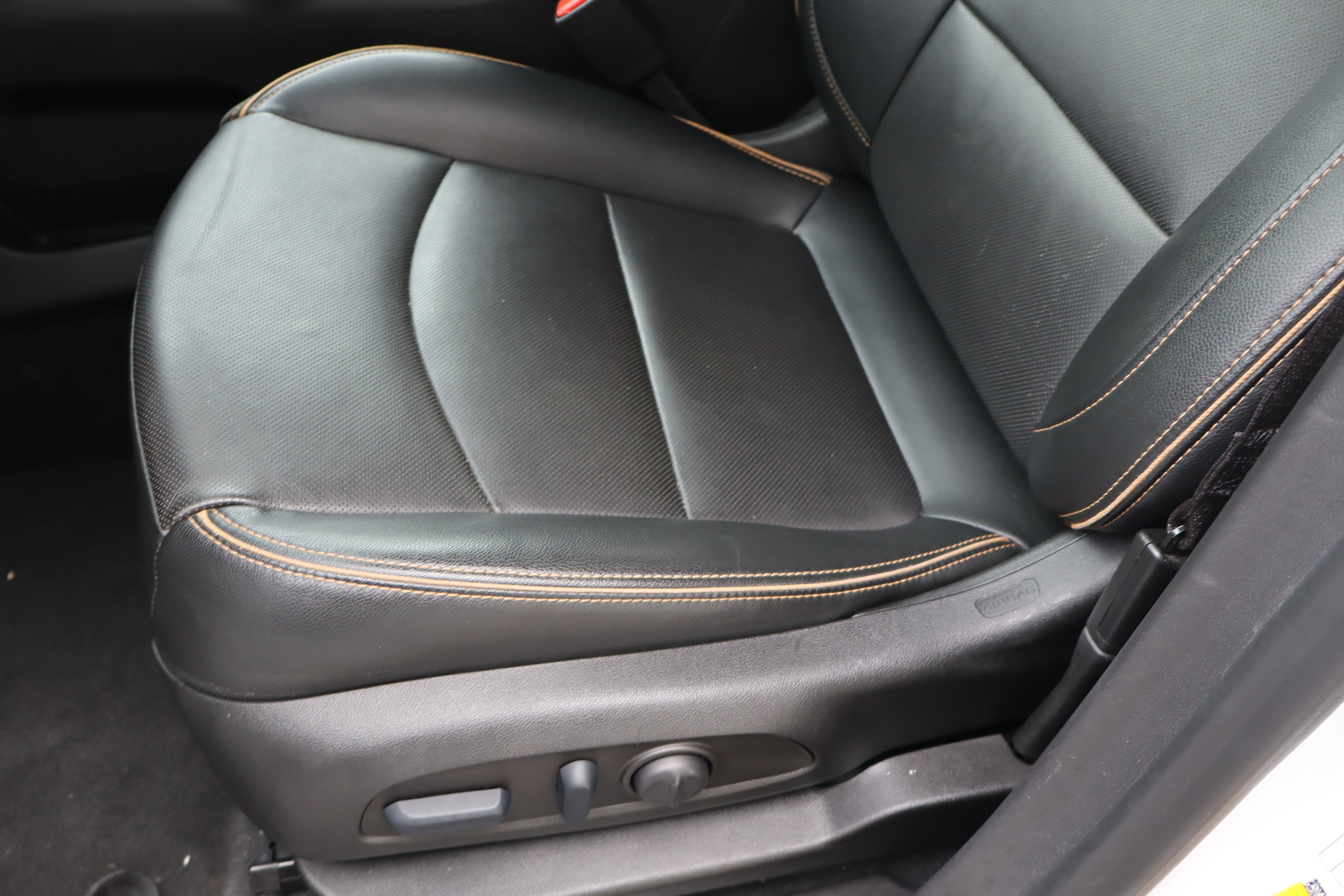 Certified 2023 GMC Terrain AT4 image 17