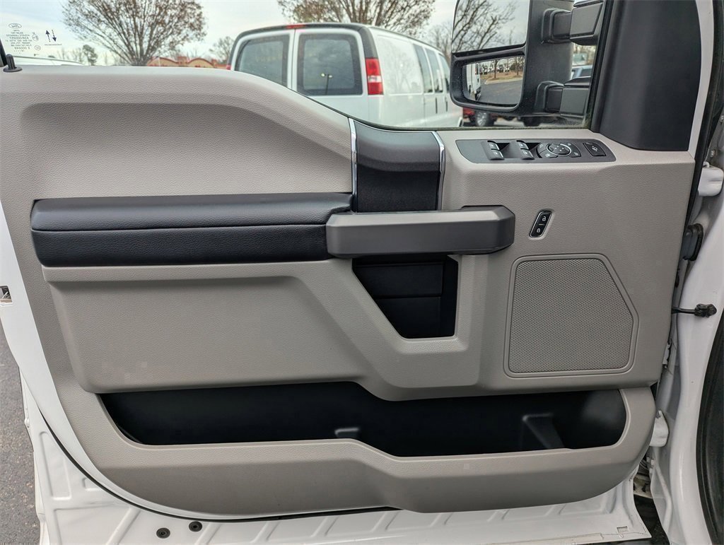 Used 2019 Ford F250 XLT w/ XLT Value Package image 19