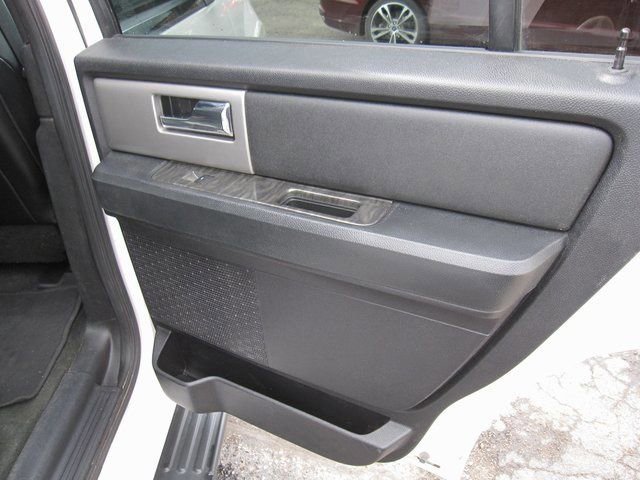 Used 2016 Ford Expedition Limited AWD/4WD image 32