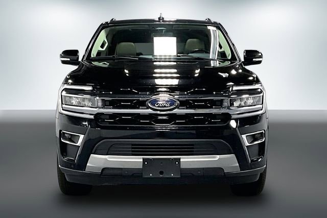 Used 2024 Ford Expedition Max Limited AWD/4WD image 2
