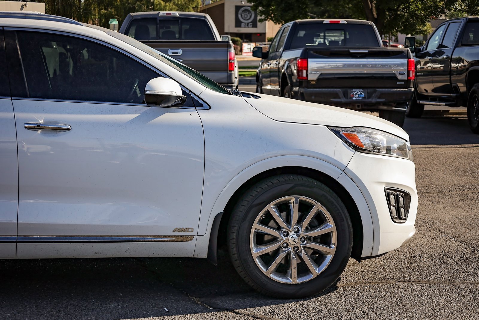 Used 2017 Kia Sorento SX image 4