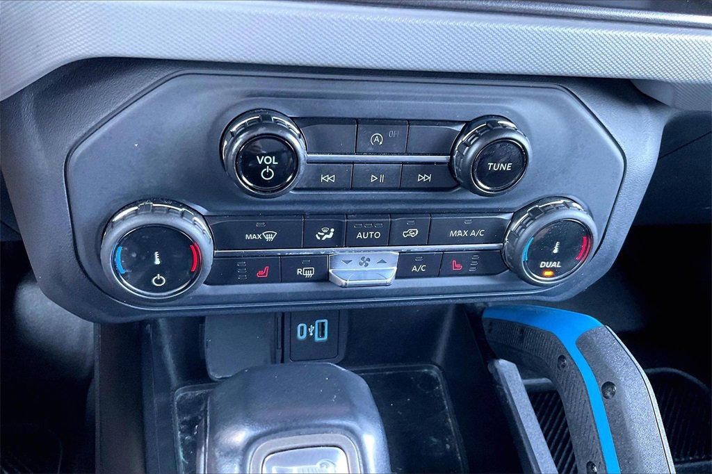 Used 2022 Ford Bronco Black Diamond w/ Sasquatch Package image 30