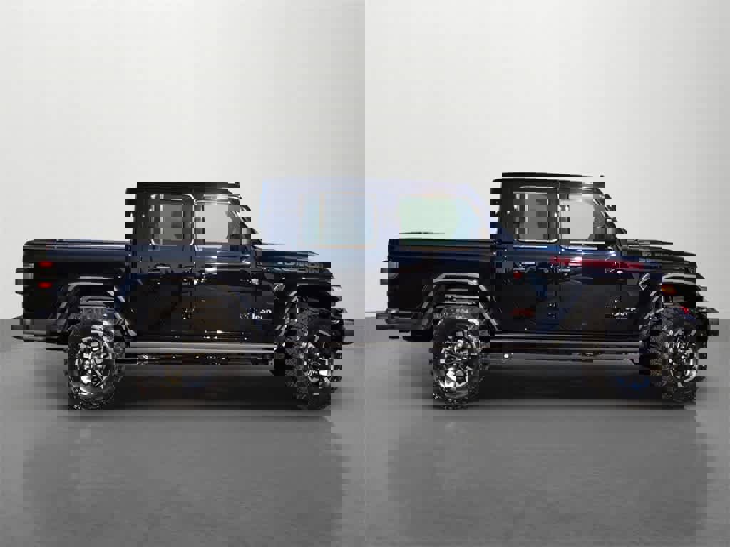 New 2025 Jeep Gladiator Rubicon image 7