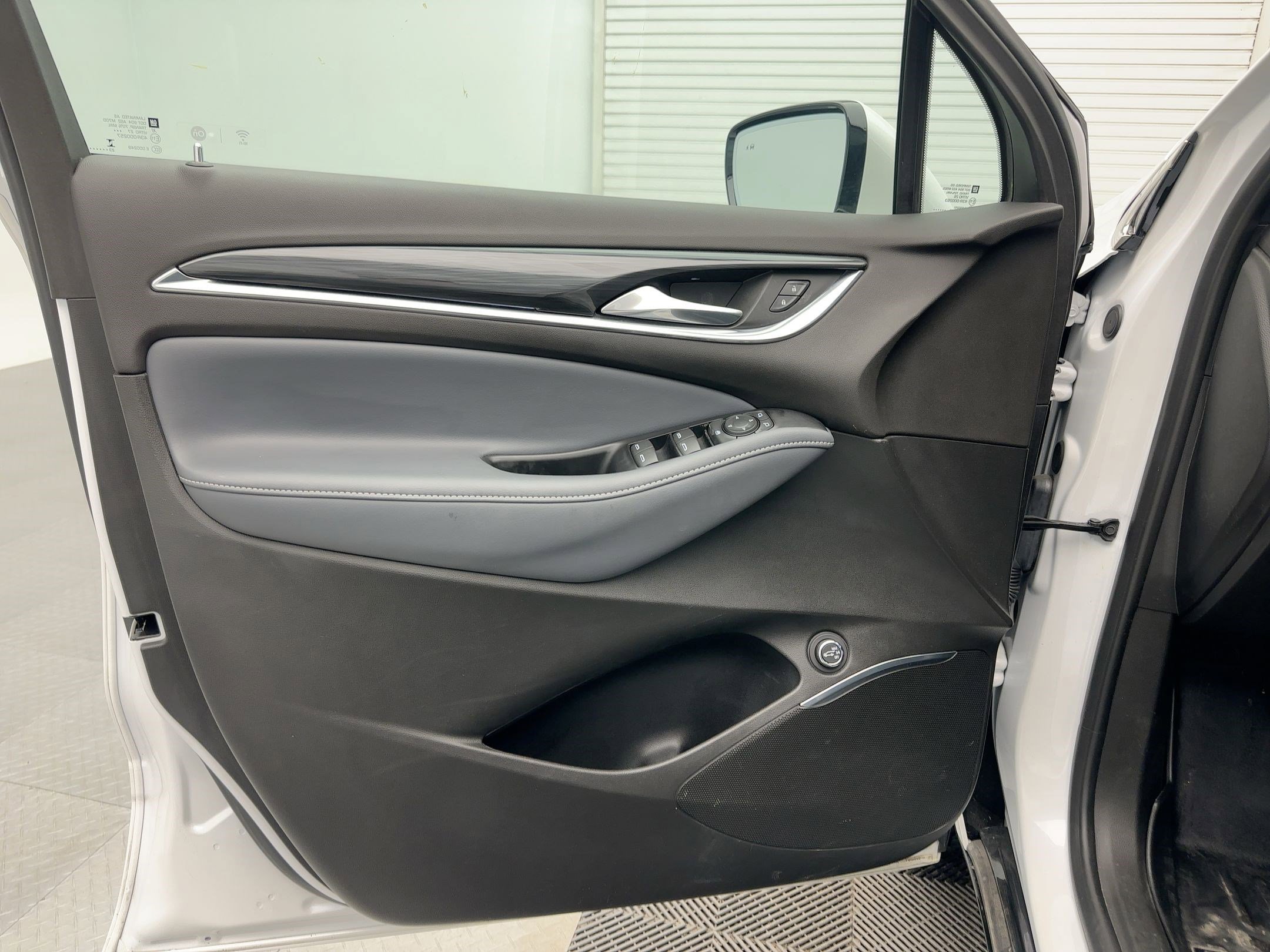 Used 2024 Buick Enclave Essence w/ Experience Buick Package image 22