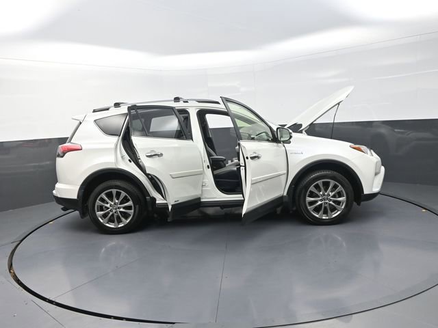 Used 2018 Toyota RAV4 Limited w/ Protection Package image 18